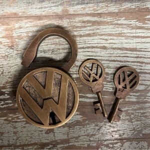 Volkswagen Padlock Lock Key Brass Patina VW Key Set Beatle Bug METAL Auto Car